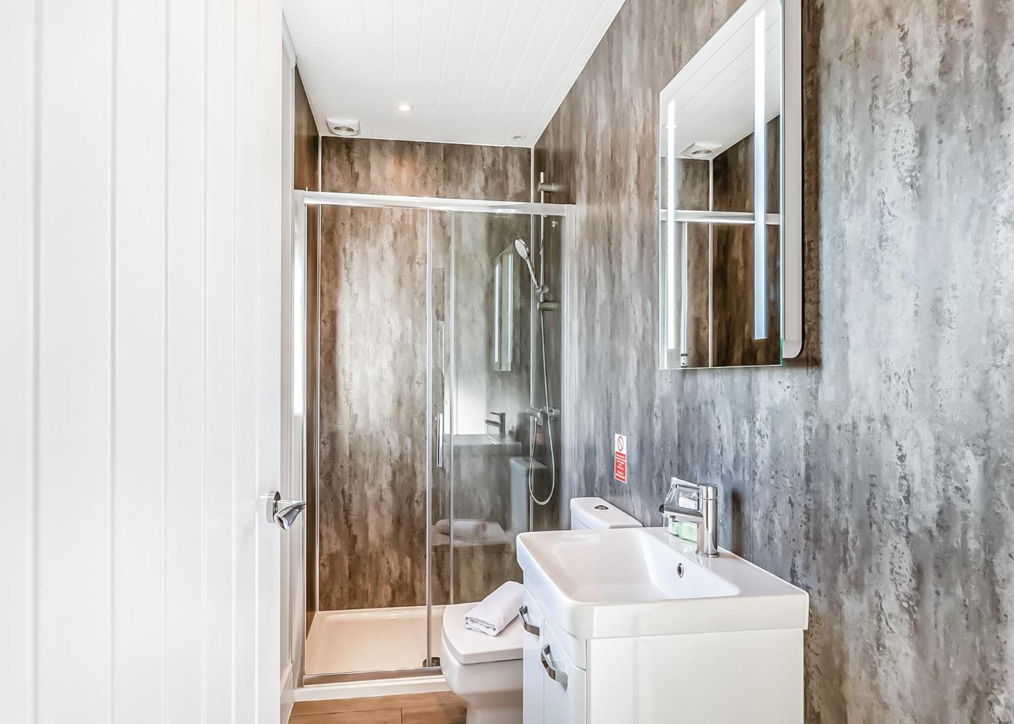 Waterside Hambleton Lakeside Lodges Poulton-le-Fylde Esterno foto