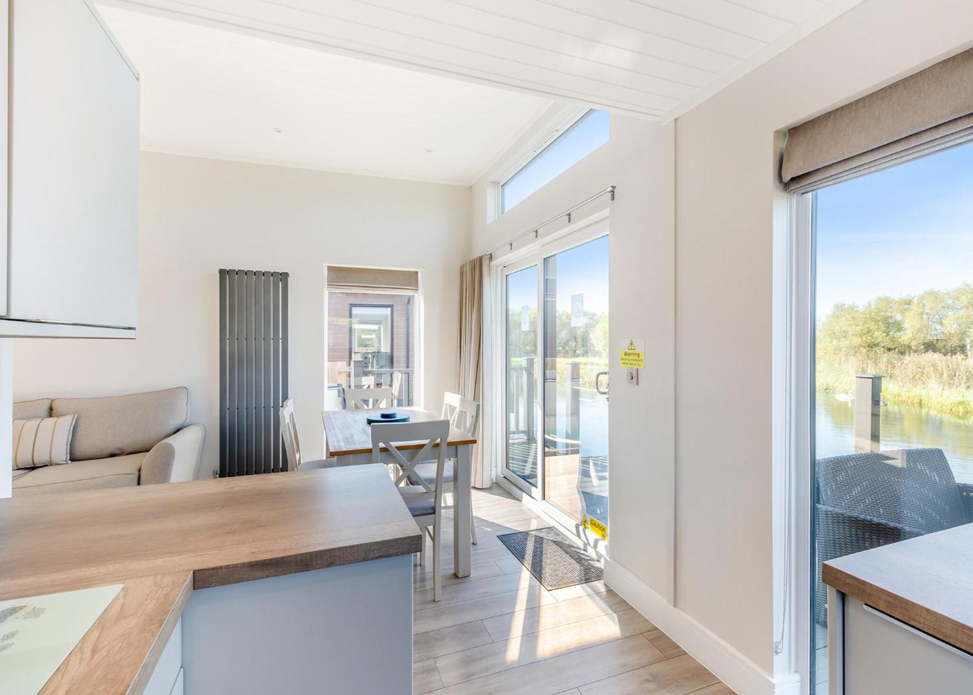 Waterside Hambleton Lakeside Lodges Poulton-le-Fylde Esterno foto