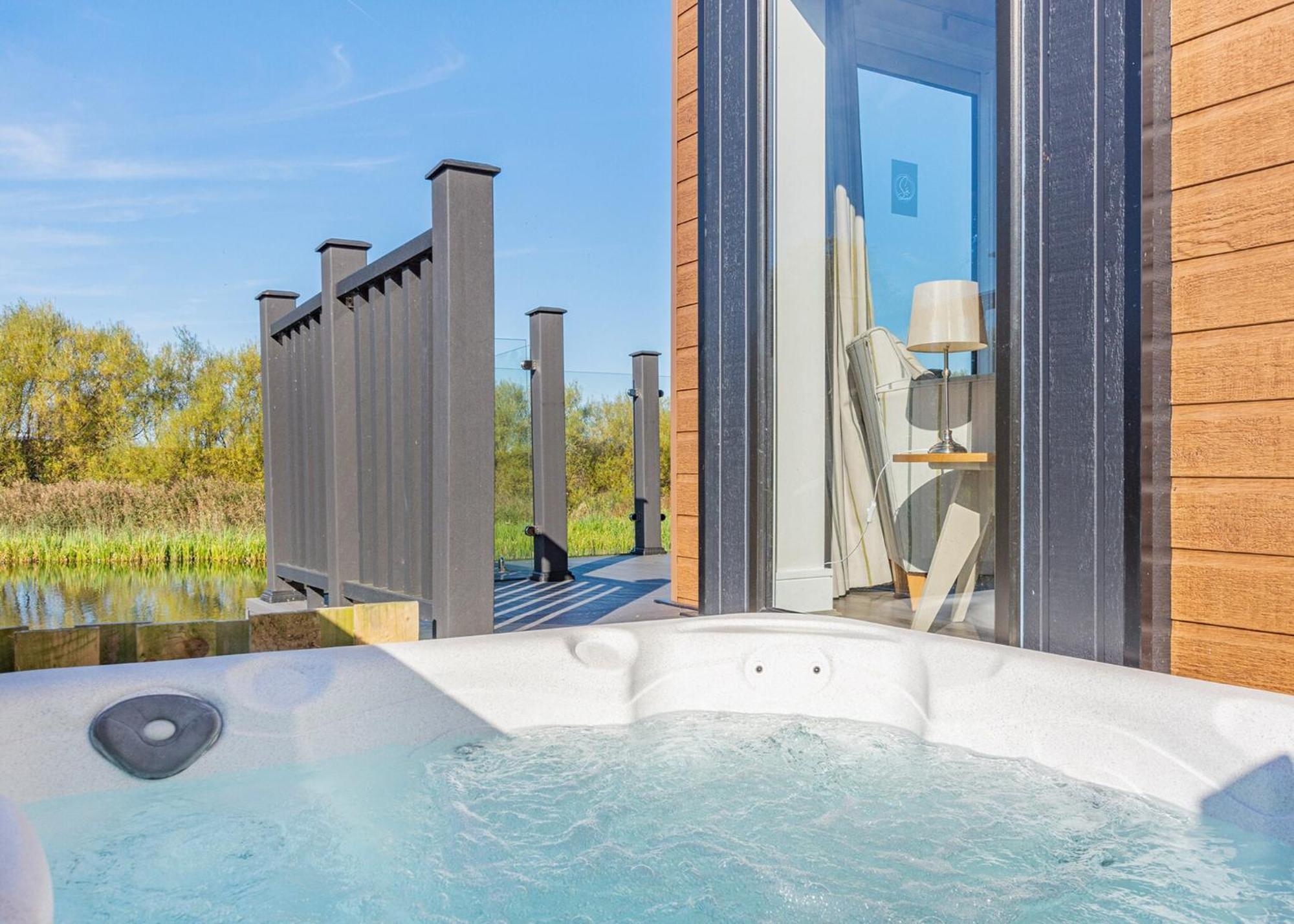 Waterside Hambleton Lakeside Lodges Poulton-le-Fylde Camera foto