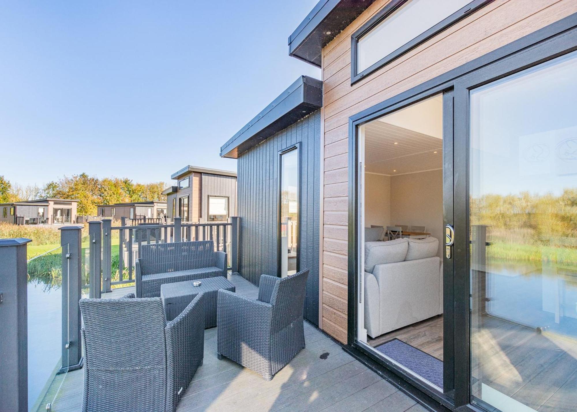 Waterside Hambleton Lakeside Lodges Poulton-le-Fylde Esterno foto